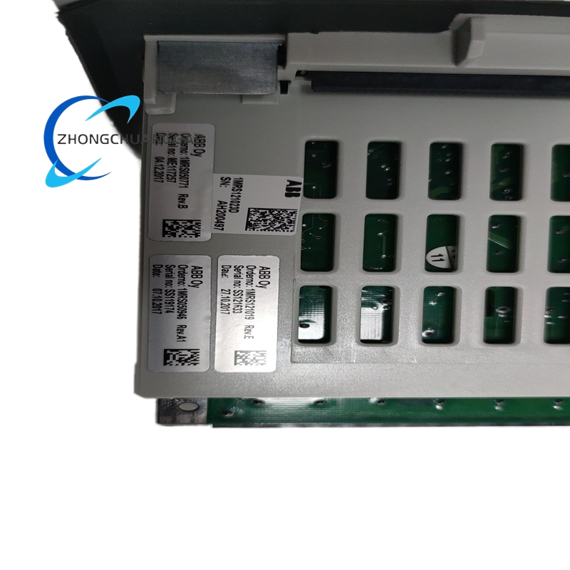 ABB REF610C55HCNG Feeder Protection Relay - Image 2